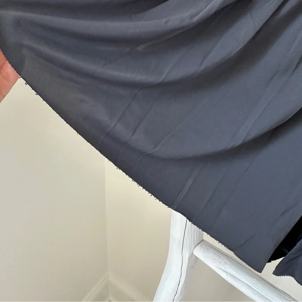 Soothfeel Grey Flowy Athleisure Shorts Size Medium